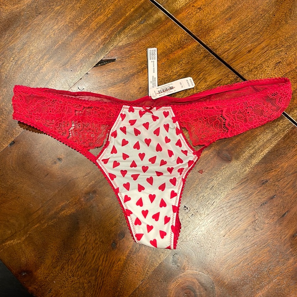 NWT Victorias Secret red heart thong